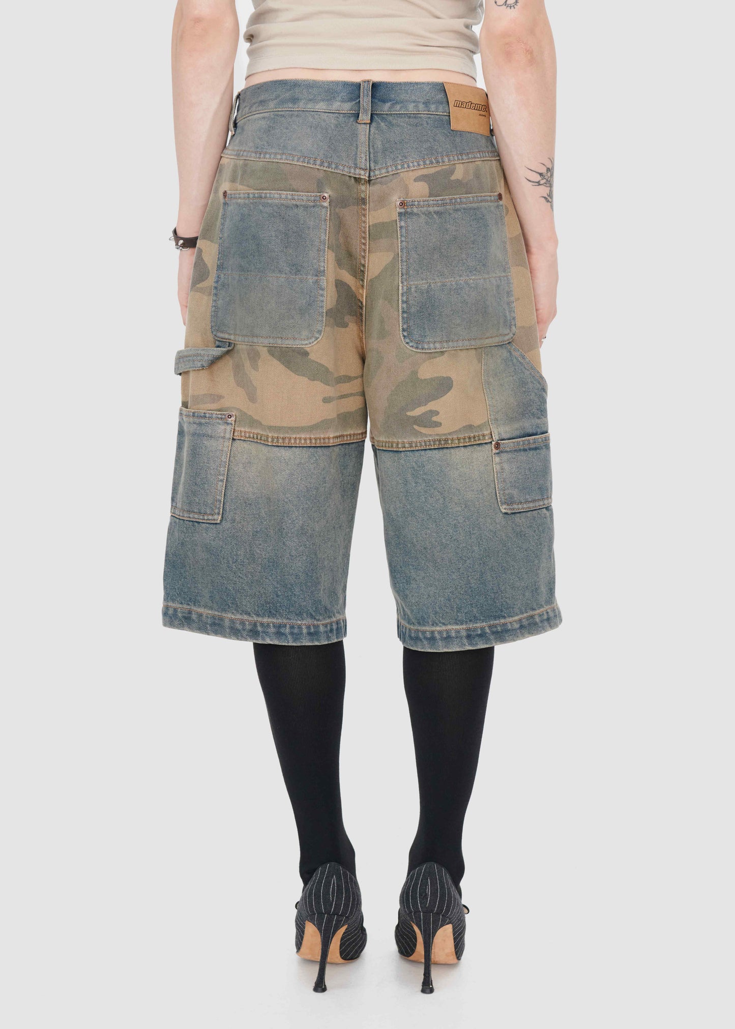 DENIM BAGGY DOUBLE-KNEE SHORT